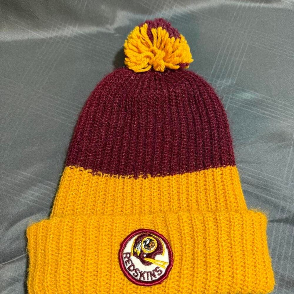 Washington redskins nfl knit pom